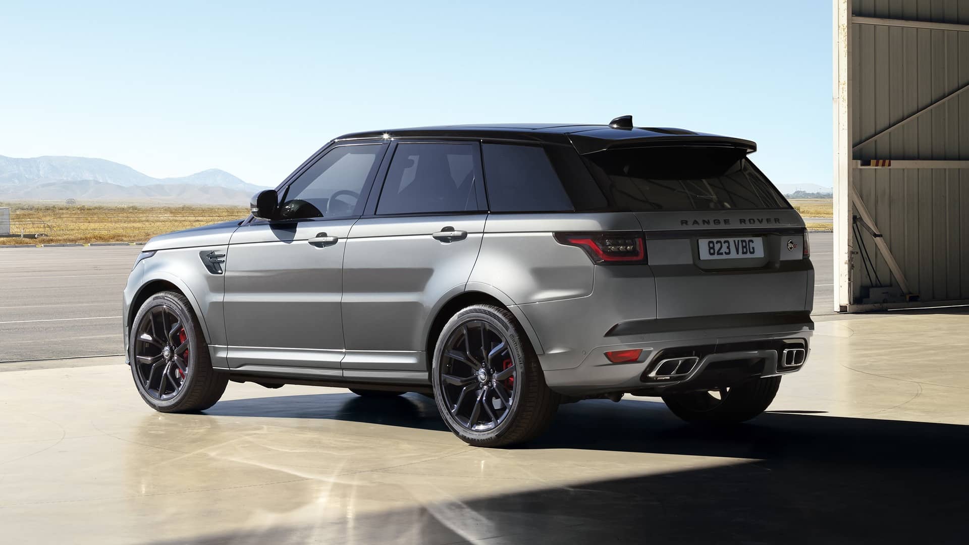 Prices and Specifications for Land Rover Range Rover Sport SVR Carbon